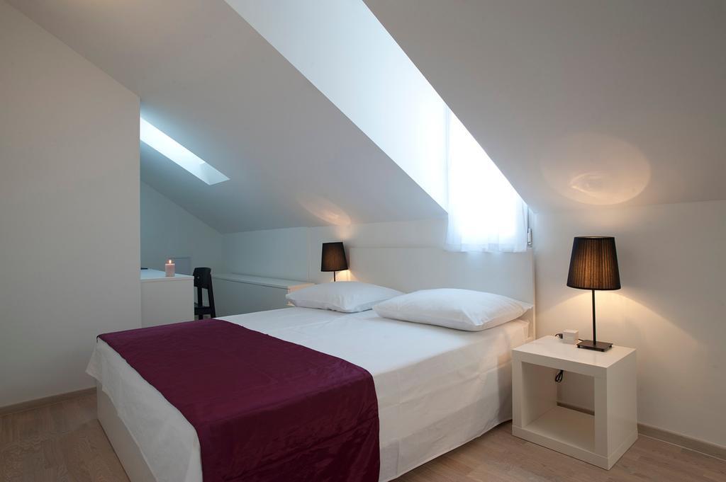 Attic Apartments Split Phòng bức ảnh